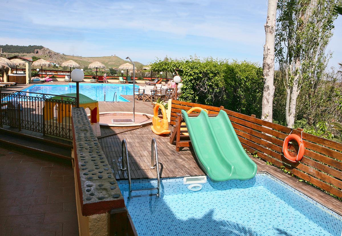 Belvedere Aeolis Hotel Mythimna Exterior foto